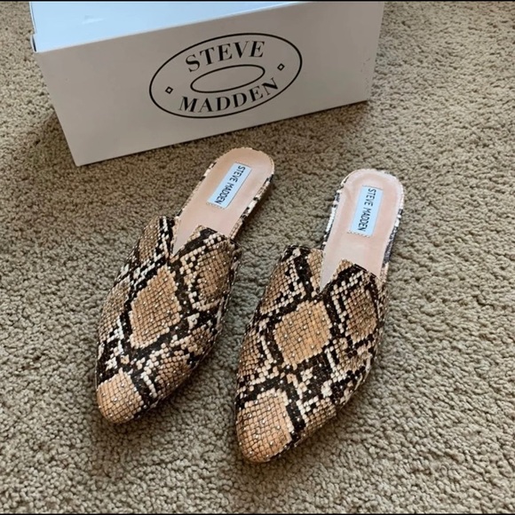 NEW 8 Steve Madden Snake Embossed Slip-On Mule - Picture 7 of 12